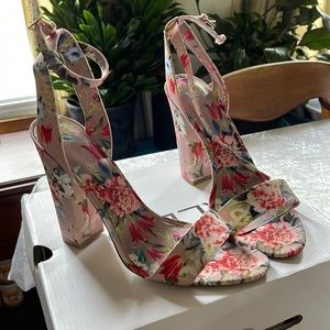 floral shoes